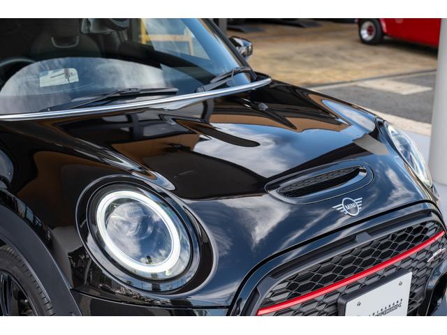 ＭＩＮＩ ジョンクーパーワークス　エッセンシャル・トリム　ジョンクーパーワークス　ミッドナイトブラック　全国対応６ヶ月保証　タッチディスプレイ　純正ナビ　純正Ｂカメラ　ヘッドアップディスプレイ　ドライビングモード　低ダストパッド　インテリジェントセーフティー（19枚目）