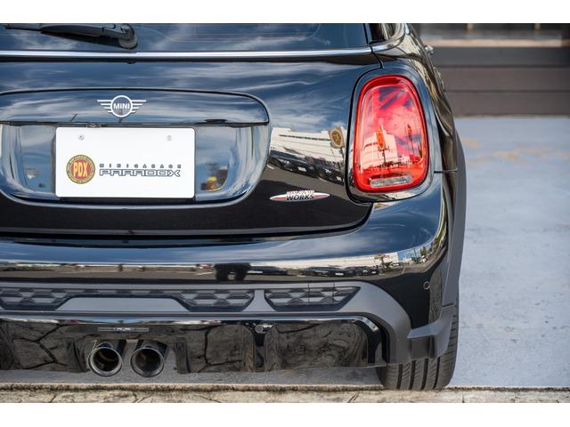 ＭＩＮＩ ジョンクーパーワークス　エッセンシャル・トリム　ジョンクーパーワークス　ミッドナイトブラック　全国対応６ヶ月保証　タッチディスプレイ　純正ナビ　純正Ｂカメラ　ヘッドアップディスプレイ　ドライビングモード　低ダストパッド　インテリジェントセーフティー（22枚目）