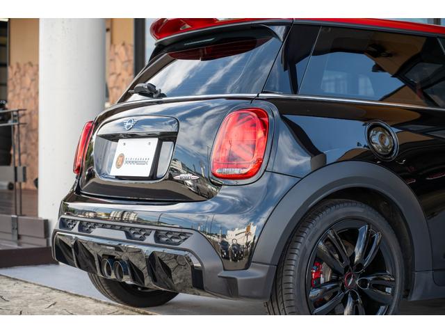 ＭＩＮＩ ジョンクーパーワークス　エッセンシャル・トリム　ジョンクーパーワークス　ミッドナイトブラック　全国対応６ヶ月保証　タッチディスプレイ　純正ナビ　純正Ｂカメラ　ヘッドアップディスプレイ　ドライビングモード　低ダストパッド　インテリジェントセーフティー（24枚目）