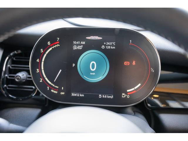 ＭＩＮＩ ジョンクーパーワークス　エッセンシャル・トリム　ジョンクーパーワークス　ミッドナイトブラック　全国対応６ヶ月保証　タッチディスプレイ　純正ナビ　純正Ｂカメラ　ヘッドアップディスプレイ　ドライビングモード　低ダストパッド　インテリジェントセーフティー（36枚目）
