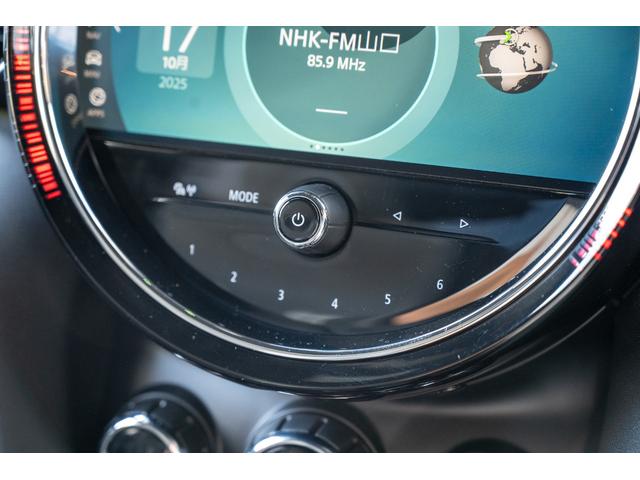 ＭＩＮＩ ジョンクーパーワークス　エッセンシャル・トリム　ジョンクーパーワークス　ミッドナイトブラック　全国対応６ヶ月保証　タッチディスプレイ　純正ナビ　純正Ｂカメラ　ヘッドアップディスプレイ　ドライビングモード　低ダストパッド　インテリジェントセーフティー（44枚目）