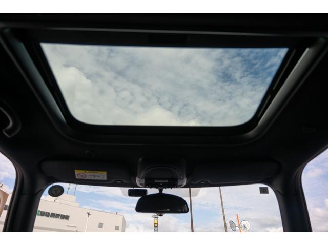 ＭＩＮＩ ジョンクーパーワークス　ジョンクーパーワークス　ミッドナイトブラック　全国対応６ヶ月保証　タッチディスプレイ　アムゼックスステアリング　純正ナビ　ドライビングモード　スマホチャージャー　ハーマンカードン　オリジナルホイール（30枚目）