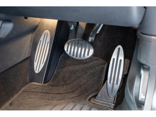 ＭＩＮＩ ジョンクーパーワークス　ジョンクーパーワークス　ミッドナイトブラック　全国対応６ヶ月保証　タッチディスプレイ　アムゼックスステアリング　純正ナビ　ドライビングモード　スマホチャージャー　ハーマンカードン　オリジナルホイール（60枚目）