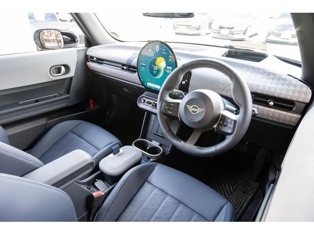 ＭＩＮＩ クーパーＳ　フェイバリット・トリム　Ｆ６６　クーパーＳ　ナノクホワイト　全国対応６ヶ月保証　３６０度ビュー　べスキンレザー　ワイヤレスチャージャー　純正ナビ　バックカメラ　ブラインドスポットモニター　前後パーキングセンサー（28枚目）