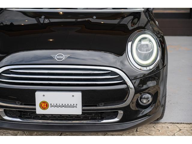 ＭＩＮＩ クーパー　ミッドナイトブラック　全国対応６ヶ月保証　純正ナビ　ユニオンジャックテール　ＬＥＤヘッドライト　純正アロイホイールレールスポーク　前後ＰＤＣ　インテリジェントセーフティー　オートライト（16枚目）