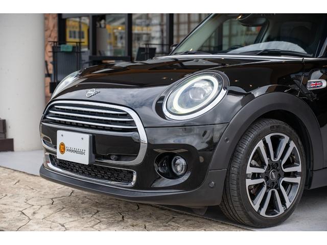 ＭＩＮＩ クーパー　ミッドナイトブラック　全国対応６ヶ月保証　純正ナビ　ユニオンジャックテール　ＬＥＤヘッドライト　純正アロイホイールレールスポーク　前後ＰＤＣ　インテリジェントセーフティー　オートライト（20枚目）