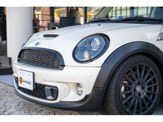 MINI クーパーS ペッパーホワイト ユーザー買取 デジタルインナーミラー 社外ナビ バックカメラ 追加オーディオ OZレーシングホイール サンルーフ ユニオンジャックテール オートライト 禁煙車(16枚目)