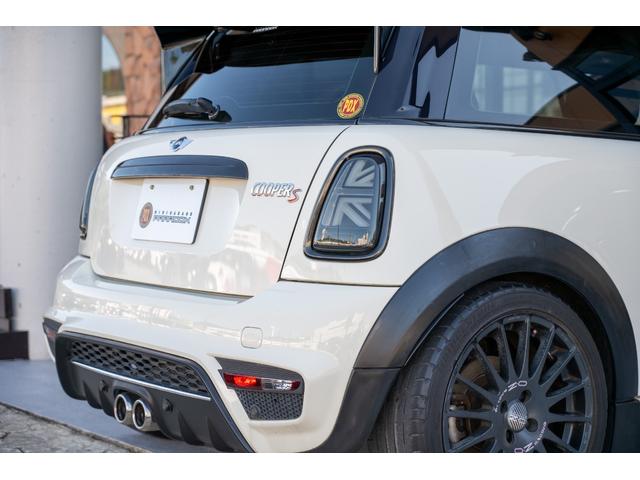 MINI クーパーS ペッパーホワイト ユーザー買取 デジタルインナーミラー 社外ナビ バックカメラ 追加オーディオ OZレーシングホイール サンルーフ ユニオンジャックテール オートライト 禁煙車(32枚目)
