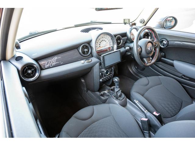 MINI クーパーS ペッパーホワイト ユーザー買取 デジタルインナーミラー 社外ナビ バックカメラ 追加オーディオ OZレーシングホイール サンルーフ ユニオンジャックテール オートライト 禁煙車(36枚目)