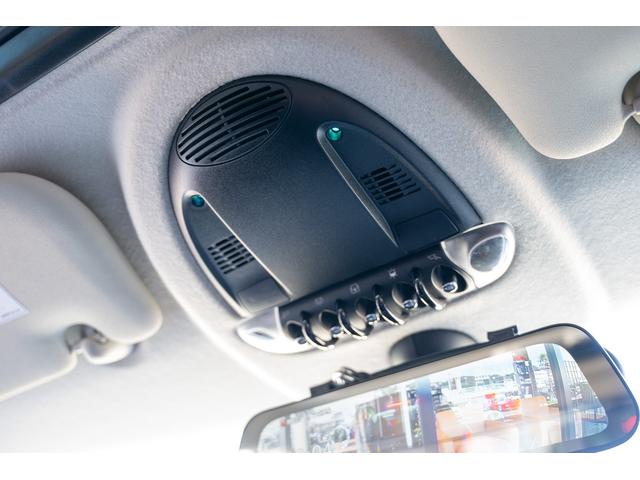 MINI クーパーS ペッパーホワイト ユーザー買取 デジタルインナーミラー 社外ナビ バックカメラ 追加オーディオ OZレーシングホイール サンルーフ ユニオンジャックテール オートライト 禁煙車(37枚目)