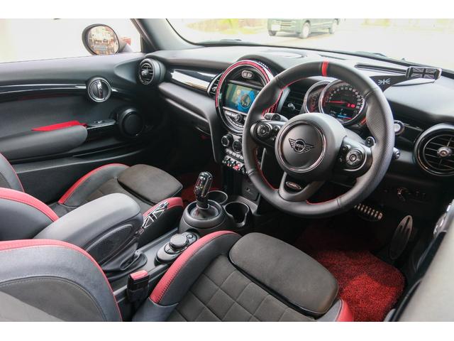 ＭＩＮＩ ジョンクーパーワークス　レベルグリーン　全国対応６ヶ月保証　サンルーフ　ＲＥＭＵＳマフラー　コンフォートアクセス　アクティブクルーズコントロール　インテリジェントセーフティ　バックカメラ　純正ナビ　デジタルインナーミラー（39枚目）