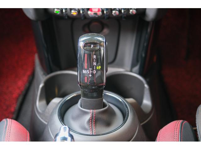 ＭＩＮＩ ジョンクーパーワークス　レベルグリーン　全国対応６ヶ月保証　サンルーフ　ＲＥＭＵＳマフラー　コンフォートアクセス　アクティブクルーズコントロール　インテリジェントセーフティ　バックカメラ　純正ナビ　デジタルインナーミラー（58枚目）