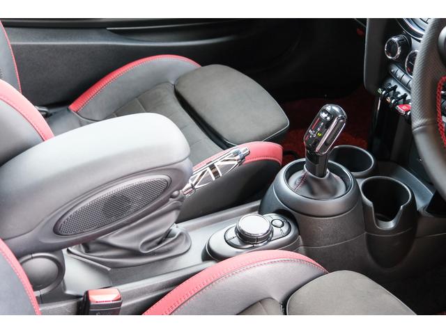 ＭＩＮＩ ジョンクーパーワークス　レベルグリーン　全国対応６ヶ月保証　サンルーフ　ＲＥＭＵＳマフラー　コンフォートアクセス　アクティブクルーズコントロール　インテリジェントセーフティ　バックカメラ　純正ナビ　デジタルインナーミラー（60枚目）