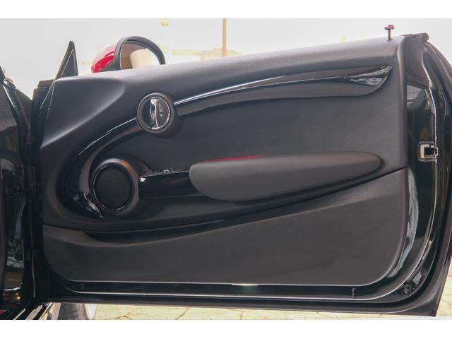 ＭＩＮＩ ジョンクーパーワークス　レベルグリーン　全国対応６ヶ月保証　サンルーフ　ＲＥＭＵＳマフラー　コンフォートアクセス　アクティブクルーズコントロール　インテリジェントセーフティ　バックカメラ　純正ナビ　デジタルインナーミラー（70枚目）