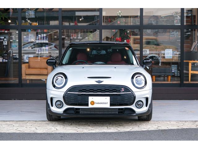 MINI クーパーSD クラブマン ホワイトシルバー 全国対応6ヶ月保証 純正タッチスクリーンナビ バックカメラ アクティブクルーズコントロール ドライビングモード インテリジェントセーフティ ADVAN Racing(2枚目)