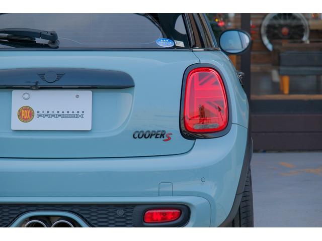 MINI アイスブルーブラックエディション アイスブルー 全国対応6ヶ月保証 6M/T タッチスクリーンナビ バックカメラ アクティブクルーズコントロール ドライビングモード インテリジェントセーフティ REMUSマフラー O.ZRacing(22枚目)