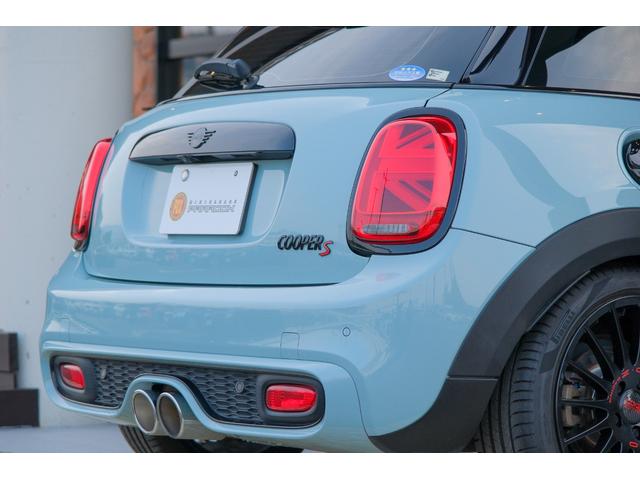 MINI アイスブルーブラックエディション アイスブルー 全国対応6ヶ月保証 6M/T タッチスクリーンナビ バックカメラ アクティブクルーズコントロール ドライビングモード インテリジェントセーフティ REMUSマフラー O.ZRacing(23枚目)