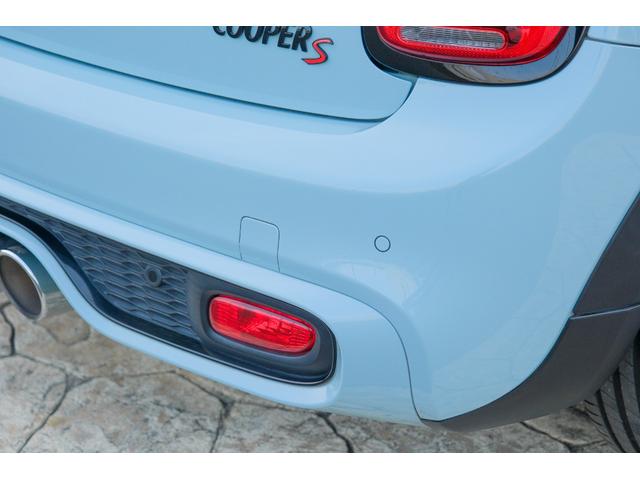 MINI アイスブルーブラックエディション アイスブルー 全国対応6ヶ月保証 6M/T タッチスクリーンナビ バックカメラ アクティブクルーズコントロール ドライビングモード インテリジェントセーフティ REMUSマフラー O.ZRacing(25枚目)