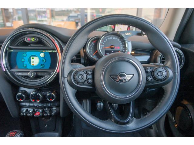 MINI アイスブルーブラックエディション アイスブルー 全国対応6ヶ月保証 6M/T タッチスクリーンナビ バックカメラ アクティブクルーズコントロール ドライビングモード インテリジェントセーフティ REMUSマフラー O.ZRacing(38枚目)