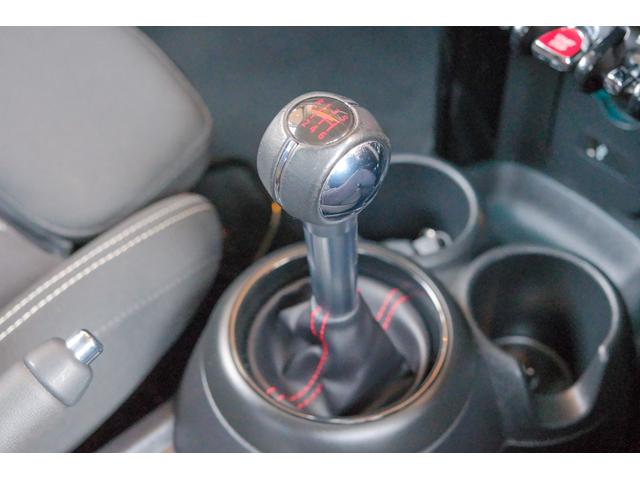 MINI アイスブルーブラックエディション アイスブルー 全国対応6ヶ月保証 6M/T タッチスクリーンナビ バックカメラ アクティブクルーズコントロール ドライビングモード インテリジェントセーフティ REMUSマフラー O.ZRacing(54枚目)