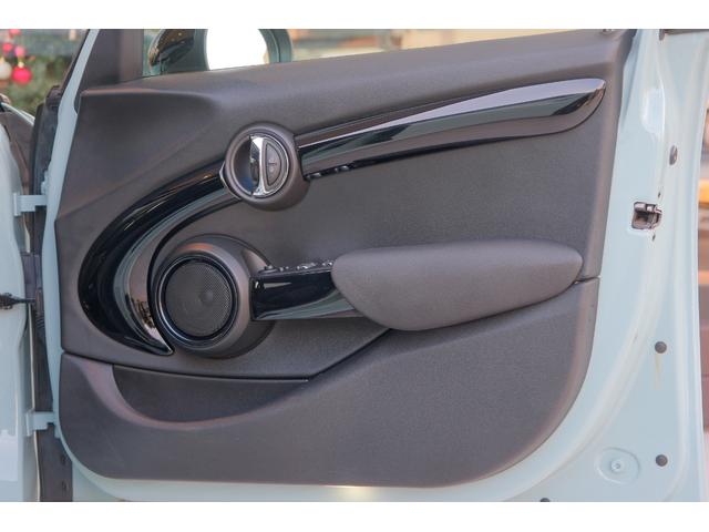MINI アイスブルーブラックエディション アイスブルー 全国対応6ヶ月保証 6M/T タッチスクリーンナビ バックカメラ アクティブクルーズコントロール ドライビングモード インテリジェントセーフティ REMUSマフラー O.ZRacing(63枚目)