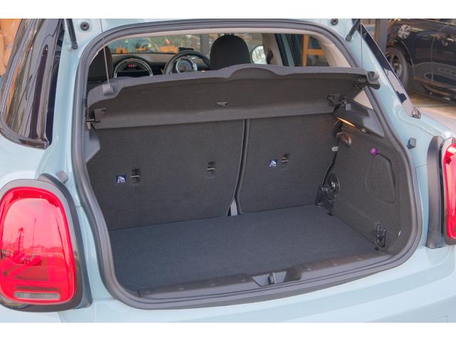 MINI アイスブルーブラックエディション アイスブルー 全国対応6ヶ月保証 6M/T タッチスクリーンナビ バックカメラ アクティブクルーズコントロール ドライビングモード インテリジェントセーフティ REMUSマフラー O.ZRacing(72枚目)