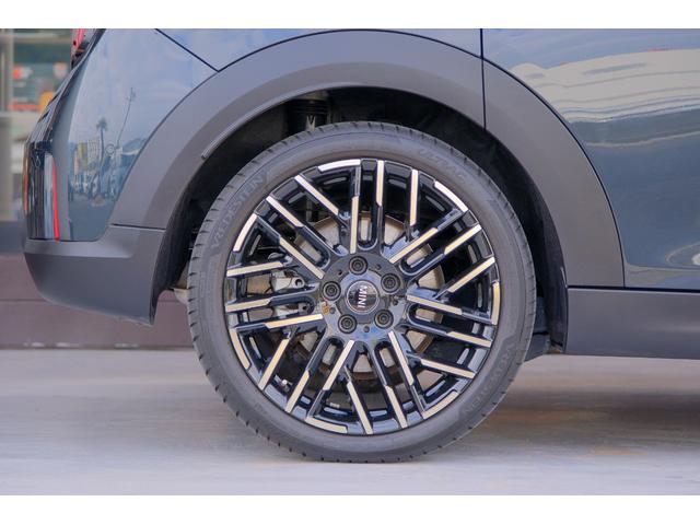 ＭＩＮＩ クーパーＳ　フェイバリット・トリム　レジェンドグレー　全国対応６ヶ月保証　３６０度ビュー　べスキンレザー　ワイヤレスチャージャー　純正ナビ　バックカメラ　ブラインドスポットモニター　前後パーキングセンサー　ドライブレコーダー（11枚目）