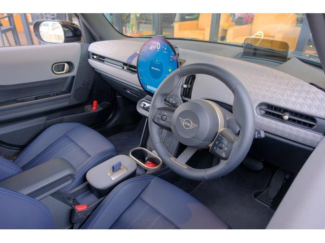 ＭＩＮＩ クーパーＳ　フェイバリット・トリム　レジェンドグレー　全国対応６ヶ月保証　３６０度ビュー　べスキンレザー　ワイヤレスチャージャー　純正ナビ　バックカメラ　ブラインドスポットモニター　前後パーキングセンサー　ドライブレコーダー（34枚目）