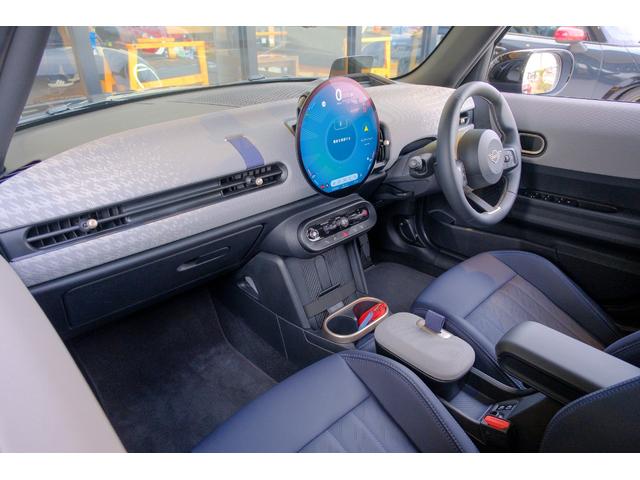 ＭＩＮＩ クーパーＳ　フェイバリット・トリム　レジェンドグレー　全国対応６ヶ月保証　３６０度ビュー　べスキンレザー　ワイヤレスチャージャー　純正ナビ　バックカメラ　ブラインドスポットモニター　前後パーキングセンサー　ドライブレコーダー（36枚目）