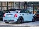 MINI アイスブルーブラックエディション アイスブルー 全国対応6ヶ月保証 6M/T タッチスクリーンナビ バックカメラ アクティブクルーズコントロール ドライビングモード インテリジェントセーフティ REMUSマフラー O.ZRacing(4枚目)