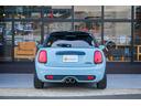 MINI アイスブルーブラックエディション アイスブルー 全国対応6ヶ月保証 6M/T タッチスクリーンナビ バックカメラ アクティブクルーズコントロール ドライビングモード インテリジェントセーフティ REMUSマフラー O.ZRacing(5枚目)