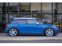 ＭＩＮＩ クーパー　エッセンシャル・トリム　アイランドブルー　全国対応６ヶ月保証　地デジチューナー　バックカメラ　オートクルーズコントロール　ドライビングモード　インテリジェントセーフティ　ＡＤＶＡＮ　Ｒａｃｉｎｇ　ＪＣＷキャリパー（7枚目）
