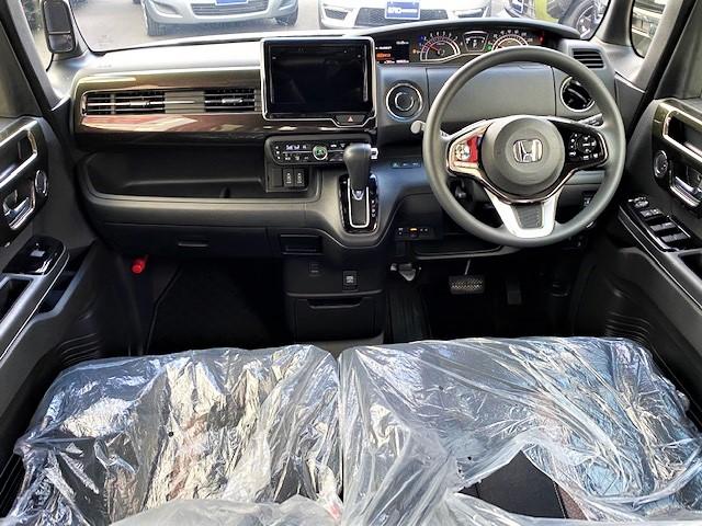 G・Lホンダセンシング ワンオーナー 禁煙車 衝突軽減装備 パワースライドドア ステアリングスイッチ オートエアコン ビルトインETC プッシュスタート LEDヘッドライト 純正アルミホイール(12枚目)