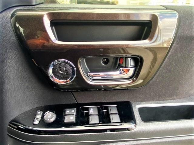 G・Lホンダセンシング ワンオーナー 禁煙車 衝突軽減装備 パワースライドドア ステアリングスイッチ オートエアコン ビルトインETC プッシュスタート LEDヘッドライト 純正アルミホイール(30枚目)