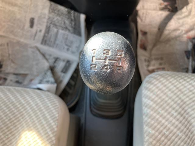 発進時や後退時に必ず操作するレバーです。操作のしやすさが肝になってきます。ぜひ一度体感してください。