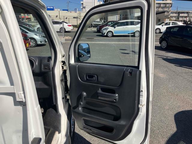 アクティトラック ＳＤＸ　荷台ライト　軽トラック　ＡＴ　エアコン　パワーステアリング　運転席エアバッグ（7枚目）