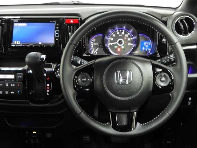 G・Lパッケージ Mナビ Rカメラ スマートキー HID(17枚目)