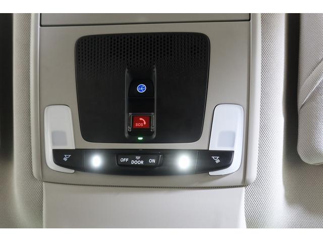 ｅ：ＨＥＶＺ　デモカーＵＰ・ホンダＣＯＮＮＥＣＴ・ＬＥＤ・フルセグ・純正ドラレコ・純正ＡＷ　電動パワーシート　ＣＭＢＳ　ＡＡＣ　ＥＴＣ車載器　黒革シート　全方位カメラ　フルセグＴＶ　クルコン　パーキングセンサー(11枚目)