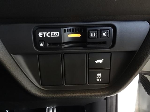 ｅ：ＨＥＶＺ　デモカーＵＰ・ホンダＣＯＮＮＥＣＴ・ＬＥＤ・フルセグ・純正ドラレコ・純正ＡＷ　電動パワーシート　ＣＭＢＳ　ＡＡＣ　ＥＴＣ車載器　黒革シート　全方位カメラ　フルセグＴＶ　クルコン　パーキングセンサー(13枚目)