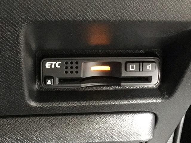 ステップワゴンスパーダ Ｓ　ＨＩＤ・フルセグ・メモリナビ・バックカメラ・純正ＡＷ・両側電動ドア・ＥＴＣ　ｉ－ＳＴＯＰ　横滑り防止機能　地デジ対応　Ｂカメラ　パワーウィンドウ　エアバック　キーレス　パワステ　３列シート　エアコン（8枚目）