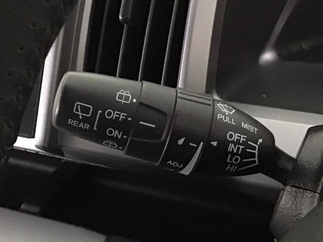 ステップワゴンスパーダ Ｓ　ＨＩＤ・フルセグ・メモリナビ・バックカメラ・純正ＡＷ・両側電動ドア・ＥＴＣ　ｉ－ＳＴＯＰ　横滑り防止機能　地デジ対応　Ｂカメラ　パワーウィンドウ　エアバック　キーレス　パワステ　３列シート　エアコン（27枚目）