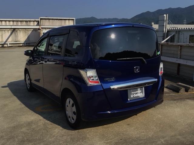 フリード Ｇジャストセレクション　ＨＩＤ・ワンセグ・メモリナビ・ＤＶＤ・バックカメラ・両側電動ドア・ＥＴＣ　両側Ｐスライドドア　Ｂモニター　スマトキー　助手席エアバッグ　ＡＵＴＯエアコン　１セグ　パワステ　ナビＴＶ　イモビ　ＰＷ（5枚目）