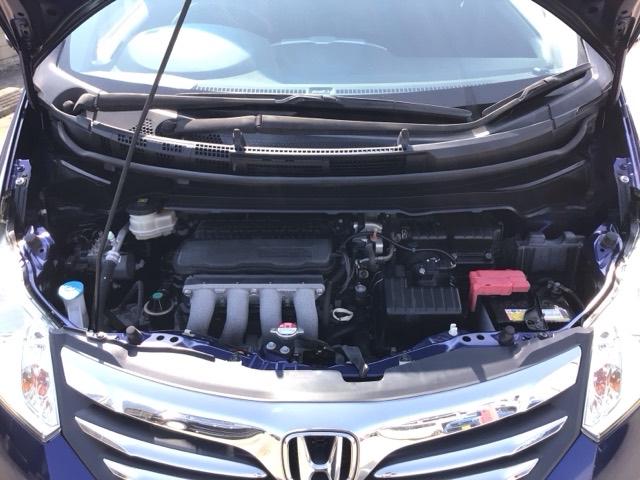 フリード Ｇジャストセレクション　ＨＩＤ・ワンセグ・メモリナビ・ＤＶＤ・バックカメラ・両側電動ドア・ＥＴＣ　両側Ｐスライドドア　Ｂモニター　スマトキー　助手席エアバッグ　ＡＵＴＯエアコン　１セグ　パワステ　ナビＴＶ　イモビ　ＰＷ（20枚目）