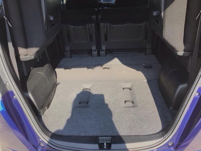 フリード Ｇジャストセレクション　ＨＩＤ・ワンセグ・メモリナビ・ＤＶＤ・バックカメラ・両側電動ドア・ＥＴＣ　両側Ｐスライドドア　Ｂモニター　スマトキー　助手席エアバッグ　ＡＵＴＯエアコン　１セグ　パワステ　ナビＴＶ　イモビ　ＰＷ（28枚目）