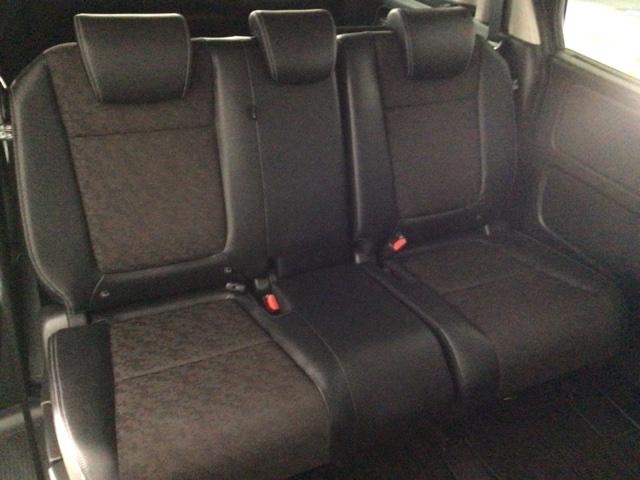 フリード+ クロスターブラックスタイル デモカーUP・LED・フルセグ・メモリナビ・純正AW・両側電動ドア サイドエアバック 地デジフルセグ DVD 前後誤発進抑制 シートヒーター 両側電動スライドドア バックカメラ 助手席エアバッグ(14枚目)