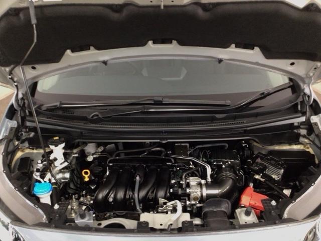 フリード+ クロスターブラックスタイル デモカーUP・LED・フルセグ・メモリナビ・純正AW・両側電動ドア サイドエアバック 地デジフルセグ DVD 前後誤発進抑制 シートヒーター 両側電動スライドドア バックカメラ 助手席エアバッグ(20枚目)