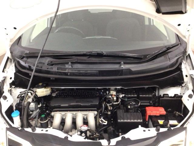 フリード Gジャストセレクション HID・ワンセグ・メモリナビ・バックカメラ・社外AW・片側電動ドア・ETC Bモニター スマトキー 助手席エアバッグ AUTOエアコン 1セグ パワステ ナビTV 両側スライド片側電動 PW ABS(20枚目)