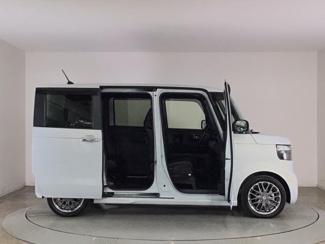 Ｎ－ＢＯＸカスタム ターボ　デモカーＵＰ・ＬＥＤ・フルセグ・メモリナビ・純正ＡＷ・ホンダＣＯＮＮＥＣＴ　イモビライザー　衝突被害軽減　ベンチシート　キーフリー　Ｐセンサー　ＥＳＣ　パワステ　両席エアバック　サイドエアバッグ（27枚目）
