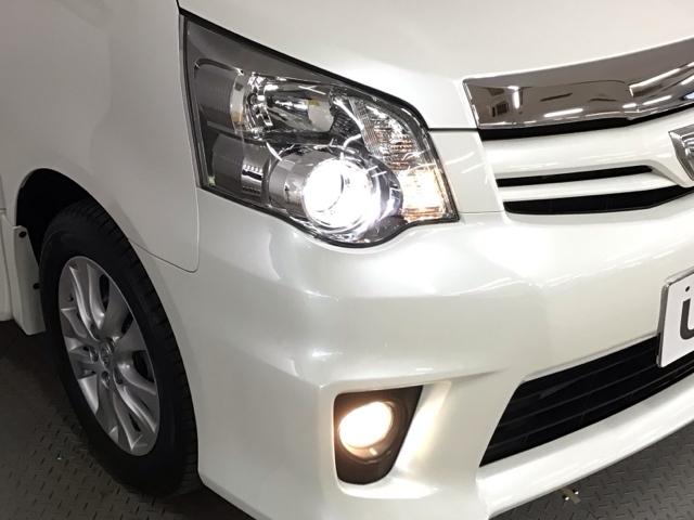 ノア Ｓｉ　ＨＩＤ・フルセグ・メモリナビ・バックカメラ・純正ＡＷ・シートヒーター・ＥＴＣ　キーフリー　Ｗエアバッグ　地デジ　ダブルエアコン　ＰＷ　フルオートエアコン　ＤＶＤ再生機能　ナビＴＶ　パワーステアリング（2枚目）