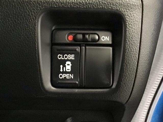 N-BOX+ 2トーンカラースタイルG・Lパッケージ HID・ワンセグ・メモリナビ・バックカメラ・片側電動ドア・純正AW・ETC Bカメ 横滑り防止システム iストップ エアコン DVD再生可能 イモビ Sキー ABS パワーウインドウ ベンチシート(8枚目)